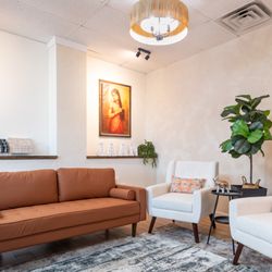 Jaan Holistic Wellness & Head Spa - Lounge