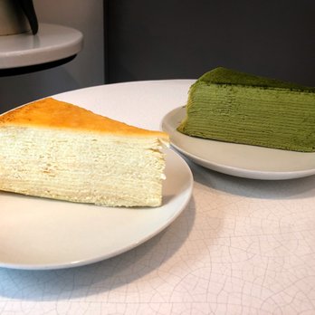 Waikiki Tea - Signature Mille Crepes (L) Green Tea Mille Crepes (R) - Desserts Near Me - Honolulu, Hawaii Waikiki Tea - Signature Mille Crepes (L) Green Tea Mille Crepes (R) - Desserts Near Me - Honolulu, Hawaii