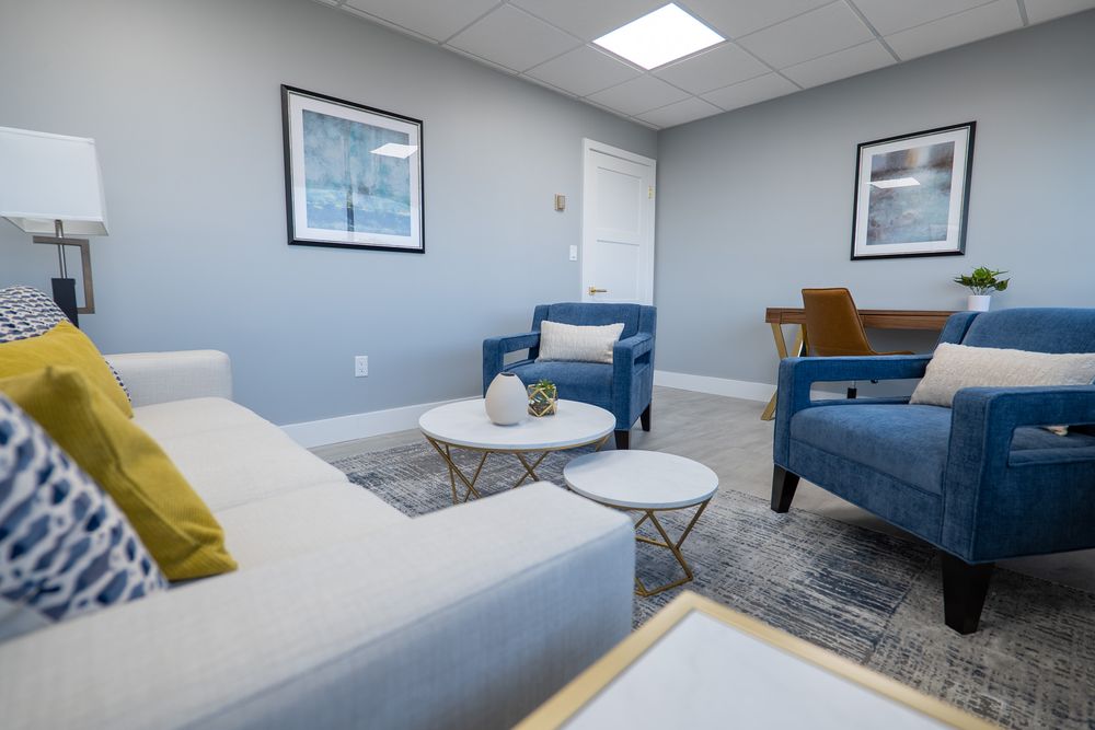 MINDS IN BLOOM COUNSELING Updated August 2024 Miami, Florida