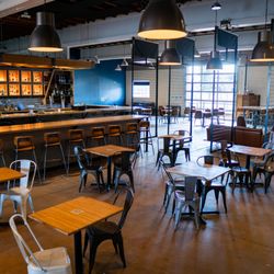 The Rayback - Lounge & Drink Rail Event Space