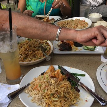 P.F. Chang's - Dan Dan Noodles, VIP Duck, Shrimp Fried Rice, and Mongolian Surf & Turf - Chinese Near Me - Honolulu, Hawaii
