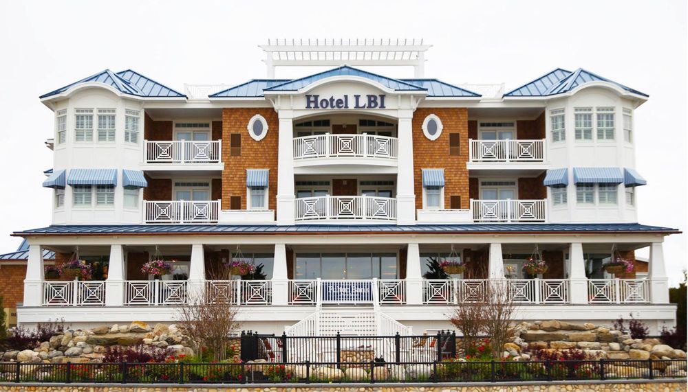 HOTEL LBI 70 Photos & 81 Reviews Hotels 350 W 8th St, Ship Bottom