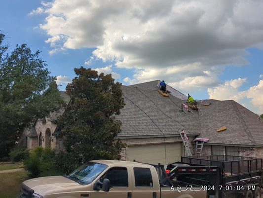 Blackforest Roofing Logo