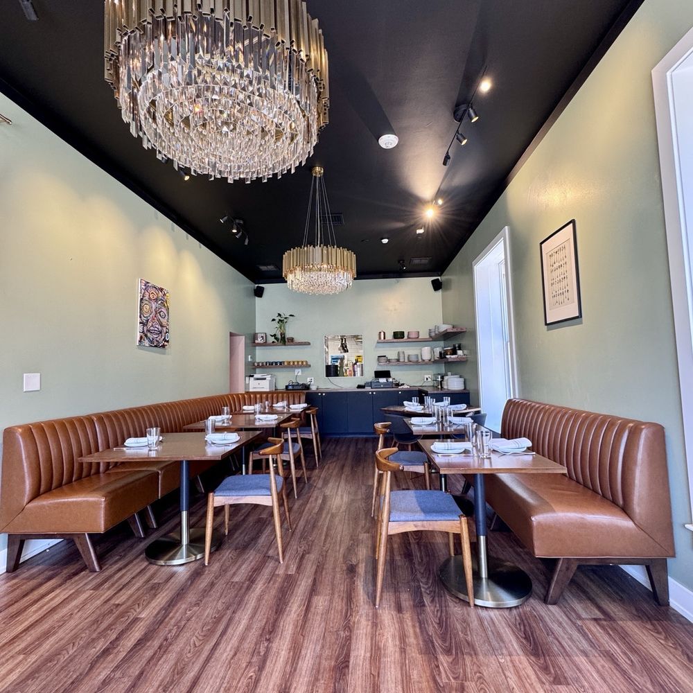 Roux - Interior back room - Breakfast & Brunch Near Me - Salt Lake City, Utah Roux - Interior back room - Breakfast & Brunch Near Me - Salt Lake City, Utah