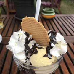 Klabautermann - Schweizer Schokoeisbecher