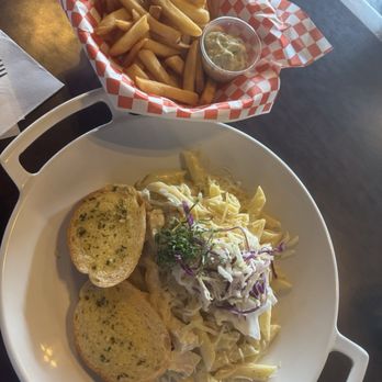 Cafe on the Ave - Chicken Alfredo and French Fries - Coffee & Tea Near Me - Seattle, Washington Cafe on the Ave - Chicken Alfredo and French Fries - Coffee & Tea Near Me - Seattle, Washington