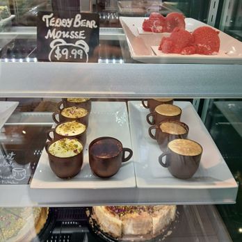 New Milan - Dessert treats - Coffee & Tea Near Me - Des Plaines, Illinois New Milan - Dessert treats - Coffee & Tea Near Me - Des Plaines, Illinois