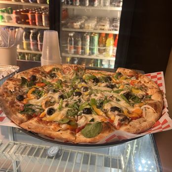 Moncheese Pizza - Primavera (Veggie) and we ordered Plain Cheese, Carafoli and Four Cheese all fantastic and delicious - Pizza Near Me - Surfside, Florida