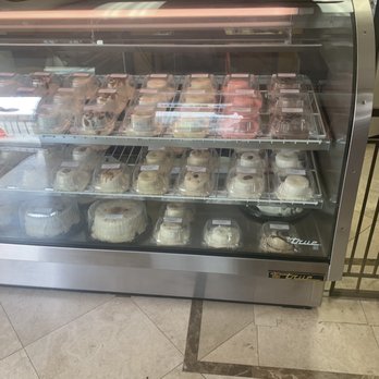 Cake Buzz - Cake display - Desserts Near Me - Redondo Beach, California