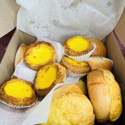 Ruby King Bakery - Box for the office
