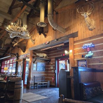 TWIN PEAKS - Updated January 2026 - 369 Photos & 481 Reviews - 16411