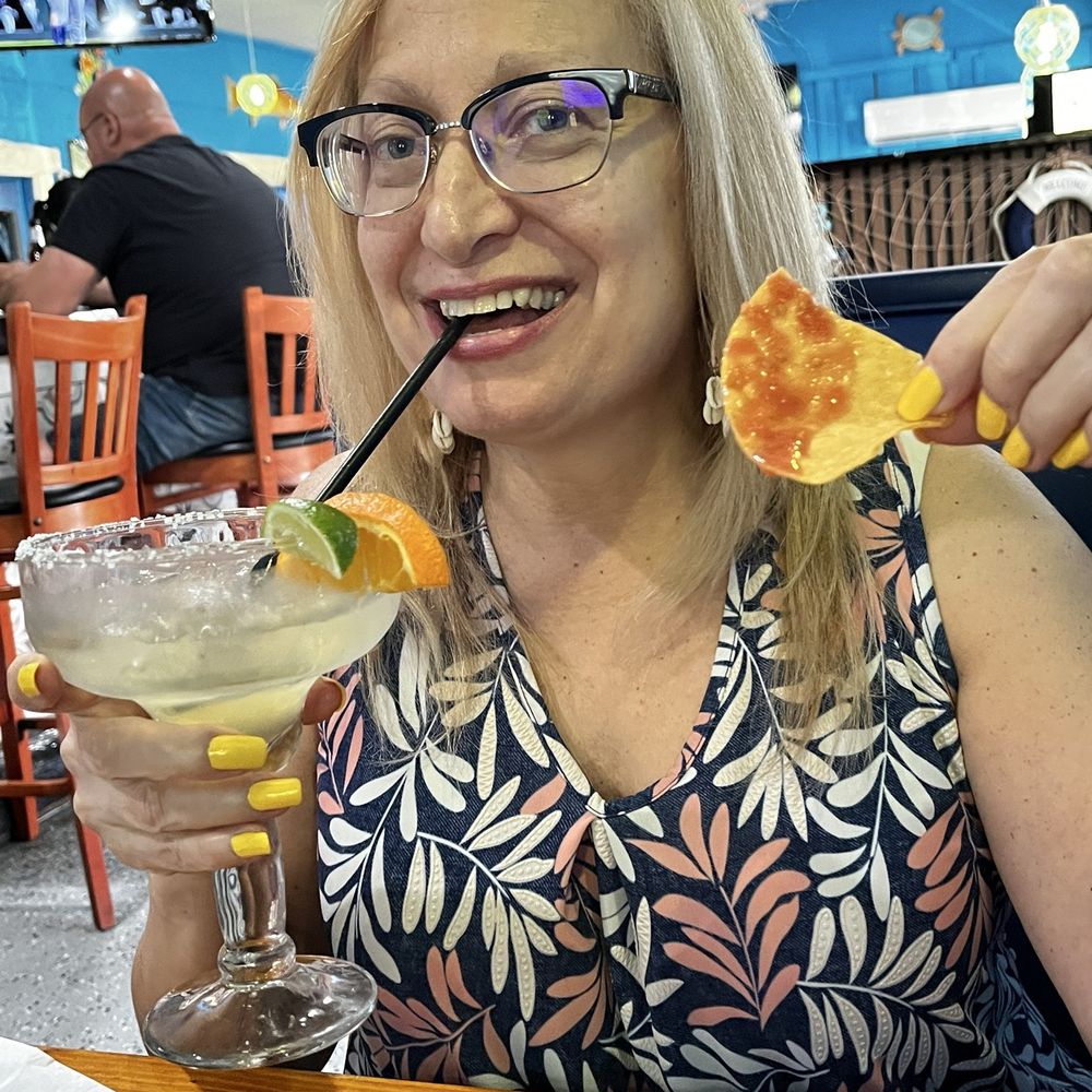 Mariscos Vallarta Mexican Grill - Happy customer. Great chips and salsa. - Tex-Mex Near Me - Dunnellon, Florida Mariscos Vallarta Mexican Grill - Happy customer. Great chips and salsa. - Tex-Mex Near Me - Dunnellon, Florida