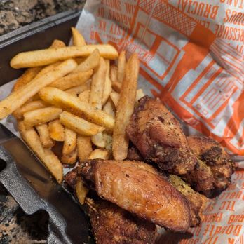 KOK Wings And Things - 5 Pc Naked Wings - Chicken Wings Near Me - Baton Rouge, Louisiana