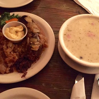Karczma - Borscht soup - Polish Near Me - Brooklyn, New York