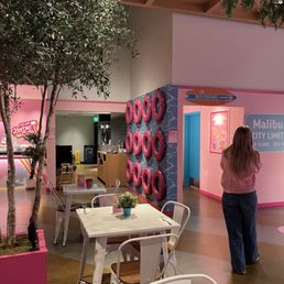 Every inch of the dining area was themed. I loved how they worked elements of the beach into the space.