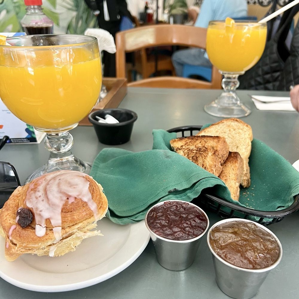 Fredy's Tucan - Bars Near Me - Puerto Vallarta, JAL Fredy's Tucan - Bars Near Me - Puerto Vallarta, JAL