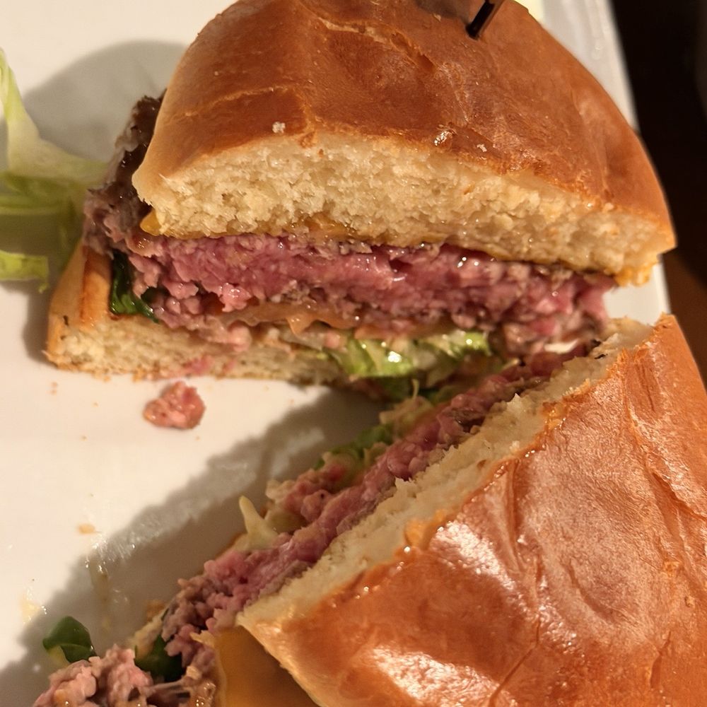 LongHorn Steakhouse - Cheeseburger - Steakhouses Near Me - Plano, Texas LongHorn Steakhouse - Cheeseburger - Steakhouses Near Me - Plano, Texas