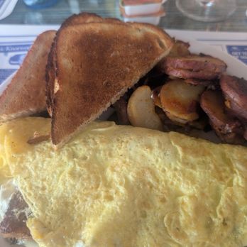 Kitchen Little - Hash Omelette add home fries - Breakfast & Brunch Near Me - Mystic, Connecticut