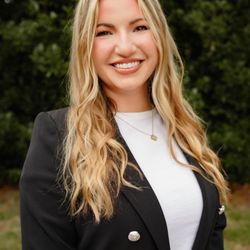 Georgia Family Dental & Facial Aesthetics - Dr. Molly Pierson