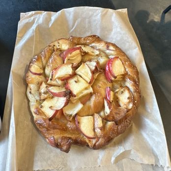 Sea Wolf Bakers - Sweet Croissant - Bakeries Near Me - Seattle, Washington Sea Wolf Bakers - Sweet Croissant - Bakeries Near Me - Seattle, Washington