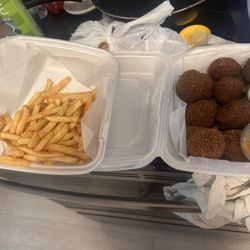 Babylon Kabob - Soggy ass Fries that was supposed to be "rice"