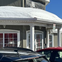 Rose Café - Main entrance