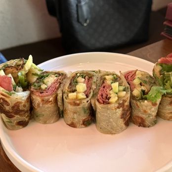 Pigeonhole - Pastrami pancake roll - Cocktail Bars Near Me - Honolulu, Hawaii