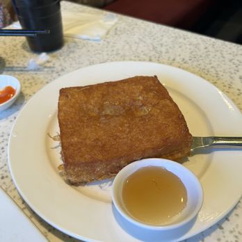 Peaches - French toast + milk tea ($6.99 during happy hour!) - Cantonese Near Me - Richmond, British Columbia