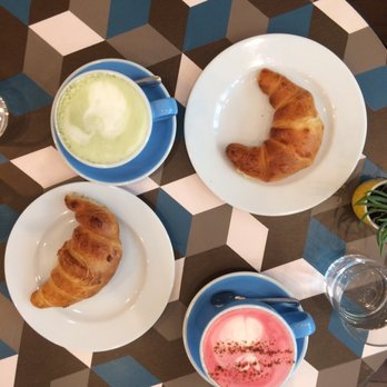 Cloud Cakes - Croissants and lattes! The matcha latte and the beetroot latte, to be specific. Not only were they pretty, but delicious as well. - Patisserie/Cake Shop Near Me - Paris, 75 Cloud Cakes - Croissants and lattes! The matcha latte and the beetroot latte, to be specific. Not only were they pretty, but delicious as well. - Patisserie/Cake Shop Near Me - Paris, 75