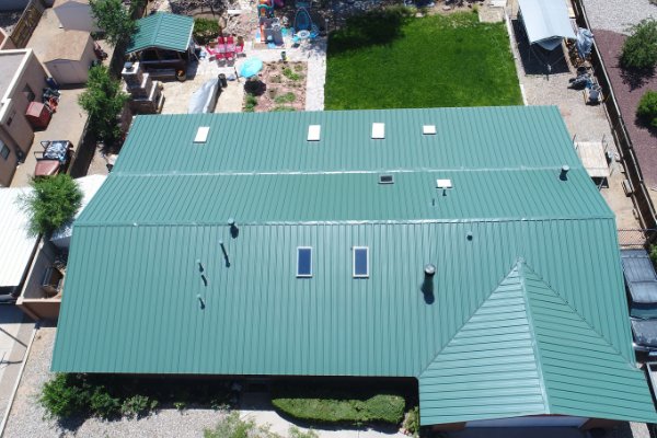 Slide of Franklin's Elite Roofers Company