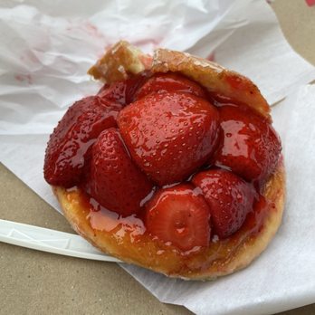 The Donut Man - Fresh Strawberry Donut (TikTok: @justandyvu) - Donuts Near Me - Los Angeles, California The Donut Man - Fresh Strawberry Donut (TikTok: @justandyvu) - Donuts Near Me - Los Angeles, California