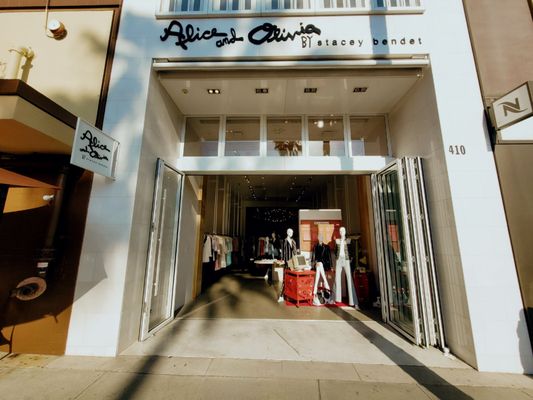 alice + olivia by null