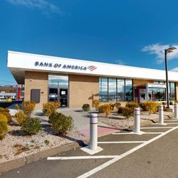 Bank of America Financial Center - Storefront