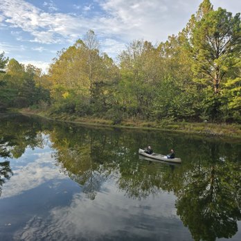 Cabin By the Pond - Vacation Rentals Near Me - Carbondale, Illinois Cabin By the Pond - Vacation Rentals Near Me - Carbondale, Illinois