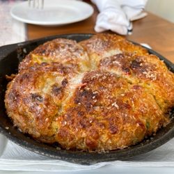 17 River Grille - Heavenly biscuits