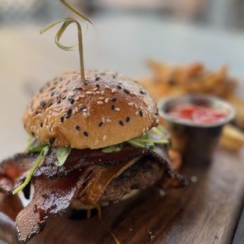 Hops at 84 East - Trumpet burger - Pizza Near Me - Holland, Michigan