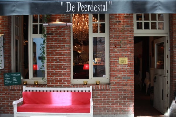 De Peerdestal | Restaurant Antwerpen by null