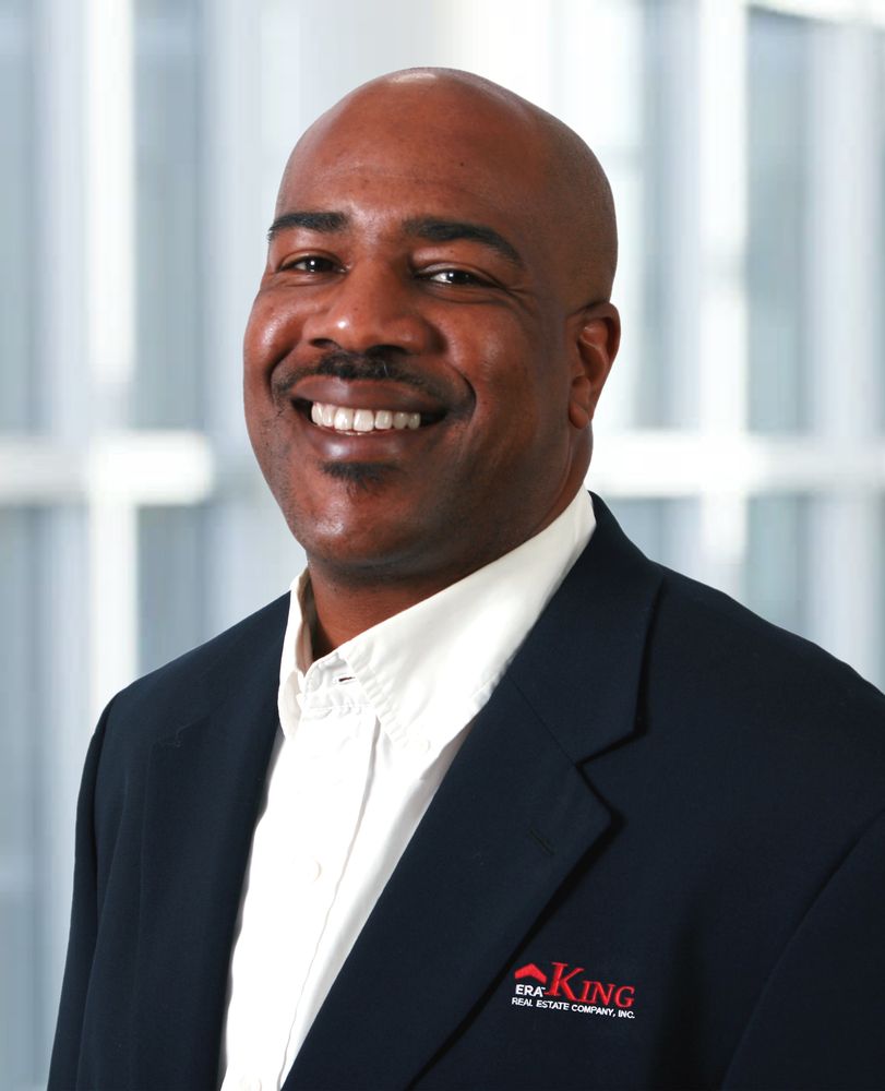 DALLAS CUNNINGHAMERA KING 1530 Hillyer Robinson Pkwy, Anniston