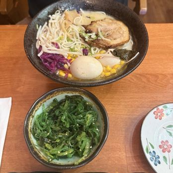 Haya Ramen - Seaweed Salad and Hakata Tonkatsu Ramen - Ramen Near Me - Pleasant Hill, California