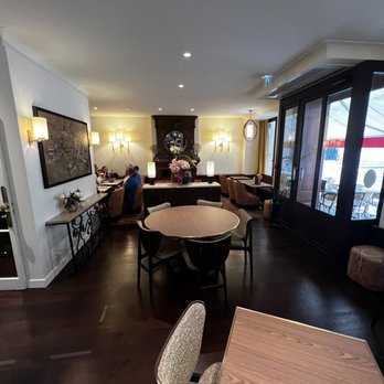Bistro Vivienne - Inside a part of the restaurant. - French Near Me - Paris