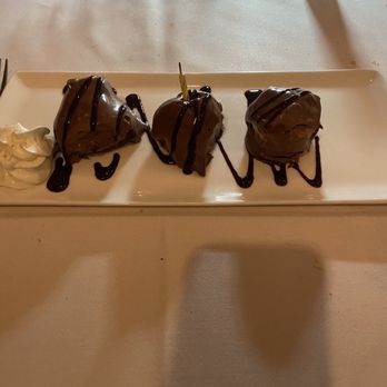 Luciano's Restaurant - Anniversary dessert! - Italian Near Me - Wrentham, Massachusetts Luciano's Restaurant - Anniversary dessert! - Italian Near Me - Wrentham, Massachusetts