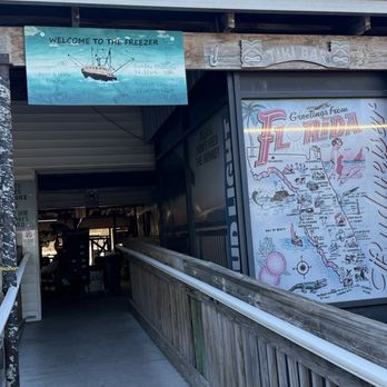 The Freezer Tiki Bar - Seafood Near Me - Homosassa, Florida