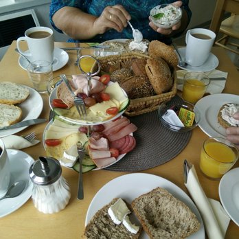 Luisenbad - Frühstück für 4! Es war reichlich und lecker! - Lakes Near Me - Schenefeld, SH