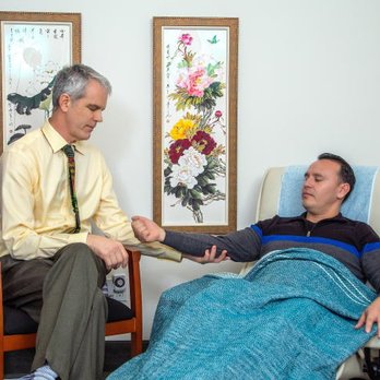 Hypnosis Rising - In session. - Hypnosis/Hypnotherapy Near Me Hypnosis Rising - In session. - Hypnosis/Hypnotherapy Near Me