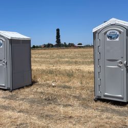 Master-7 Toilets