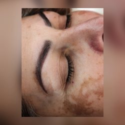 Benzobrows - Healed ombre brows by Mercedes
