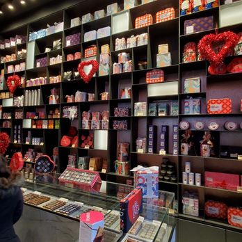 Max Brenner Times square - Chocolate Shop - Chocolatiers & Shops Near Me - New York, New York Max Brenner Times square - Chocolate Shop - Chocolatiers & Shops Near Me - New York, New York