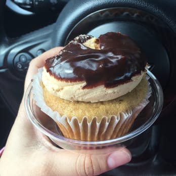 Cupprimo - This is the Elvis!!! It's done on Thursday one of the best cupcakes hear!!! MUST TRY!! Peanut butter and banana - Coffee & Tea Near Me - Austin, Texas