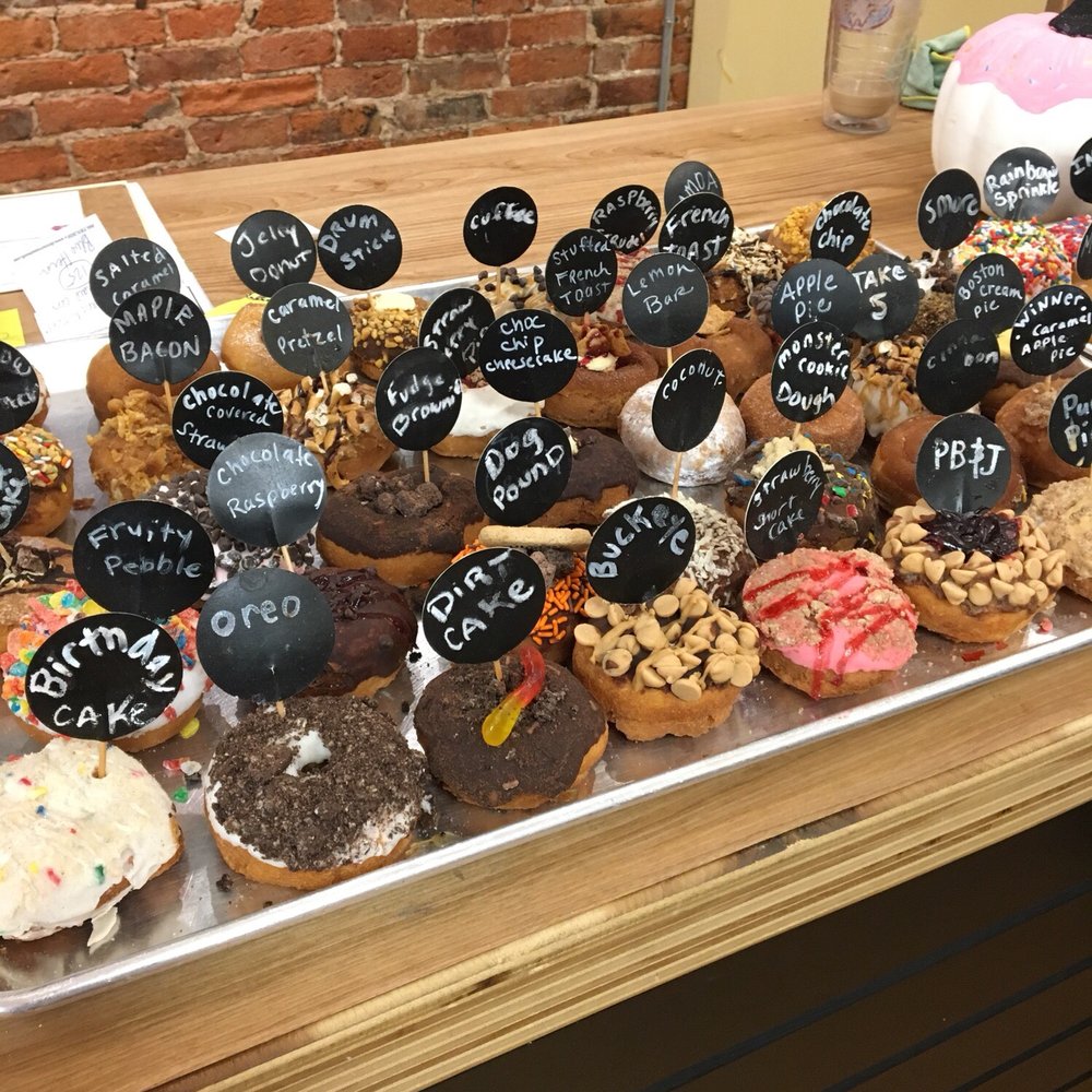 Circles on the Square - Donuts Near Me - Medina, Ohio