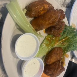 Buffalo wings !!! Great flavor